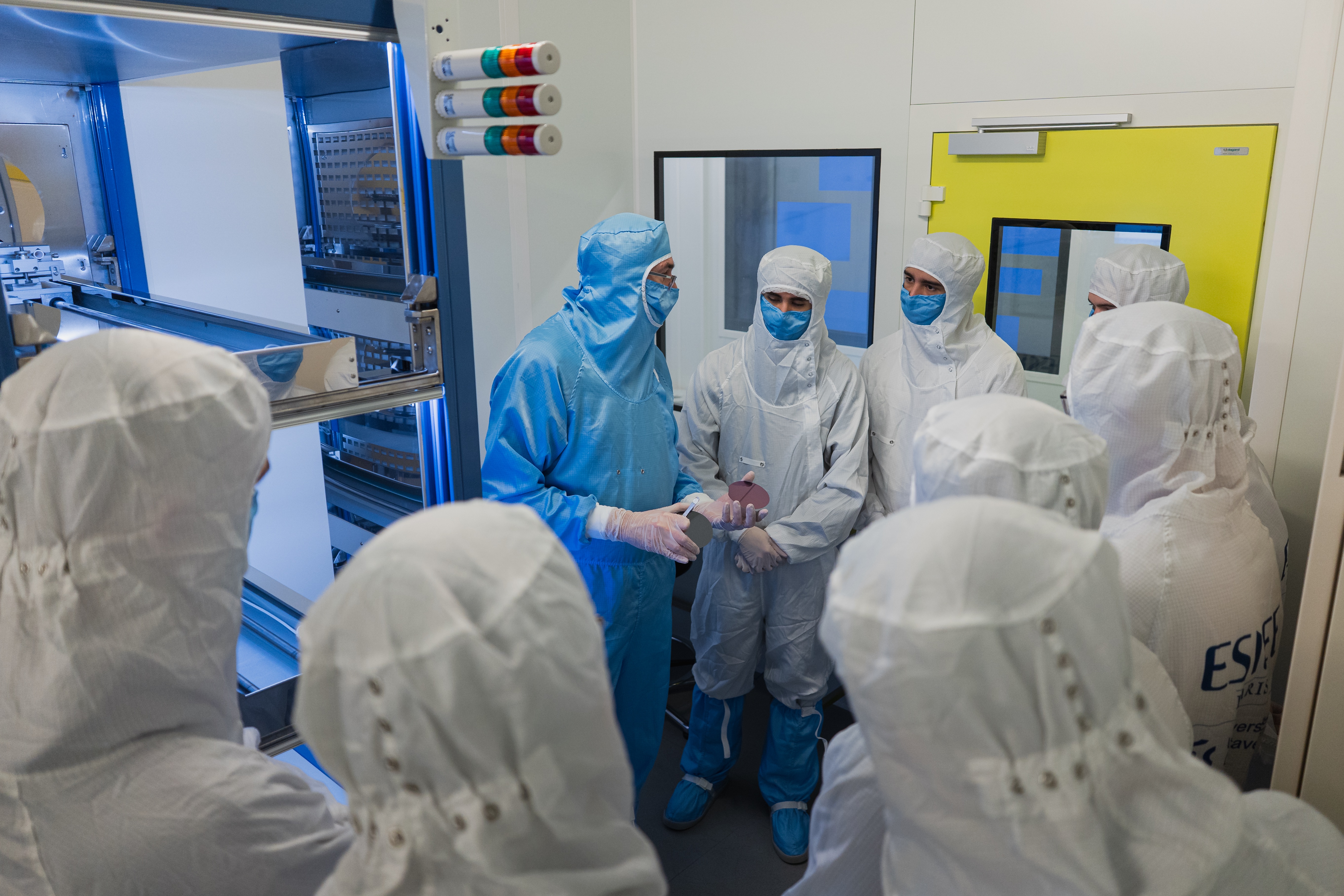 Illustration des étapes d'un procédé de micro-fabrication.